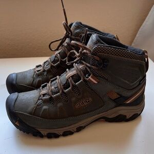 KEEN Men's Targhee 3 Mid Height Waterproof Hiking Boots NWOT